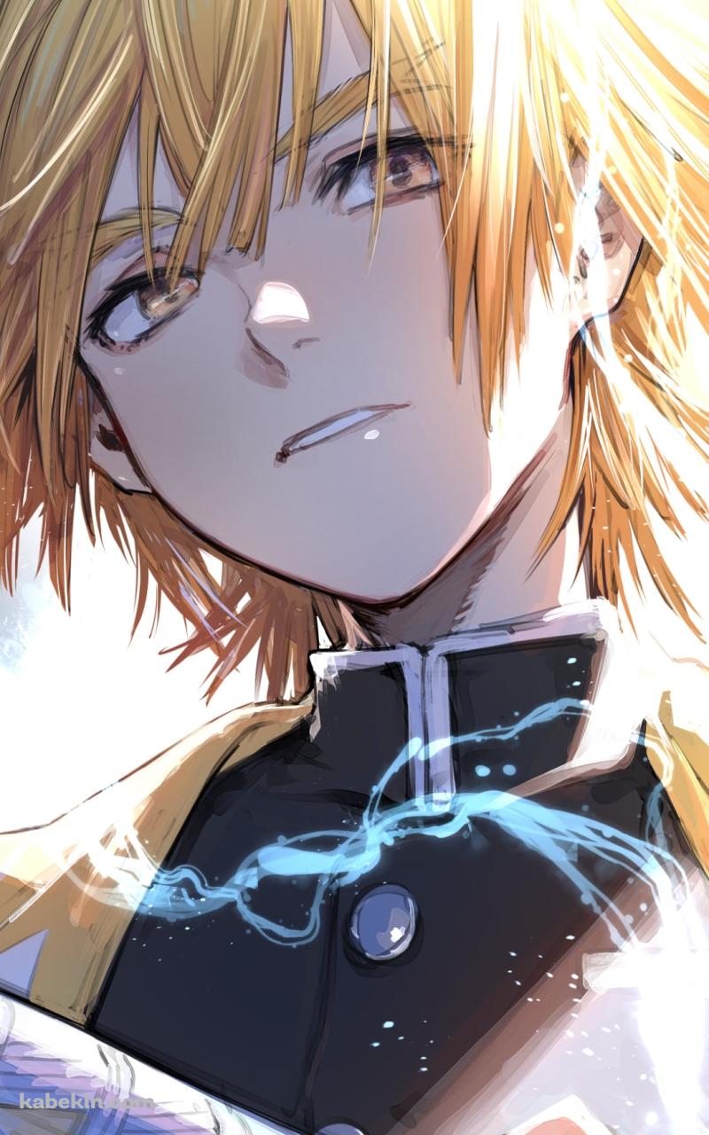 抜刀するかっこいい我妻善逸 / リアリスティック / 鬼滅の刃のAndroidの壁紙(800px x 1280px) スマホ用