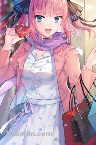ショッピングをする可愛い中野二乃 / 五等分の花嫁のAndroidの壁紙(320px x 480px) スマホ用