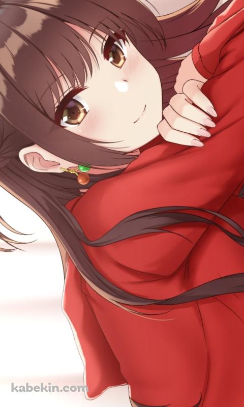 こちらを見つめる赤い服を着た可愛い水原千鶴 / 彼女、お借りしますのAndroidの壁紙(480px x 800px) スマホ用
