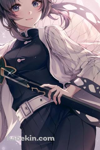 日輪刀を抜刀する胡蝶しのぶ / 鬼滅の刃のAndroidの壁紙(320px x 480px) スマホ用
