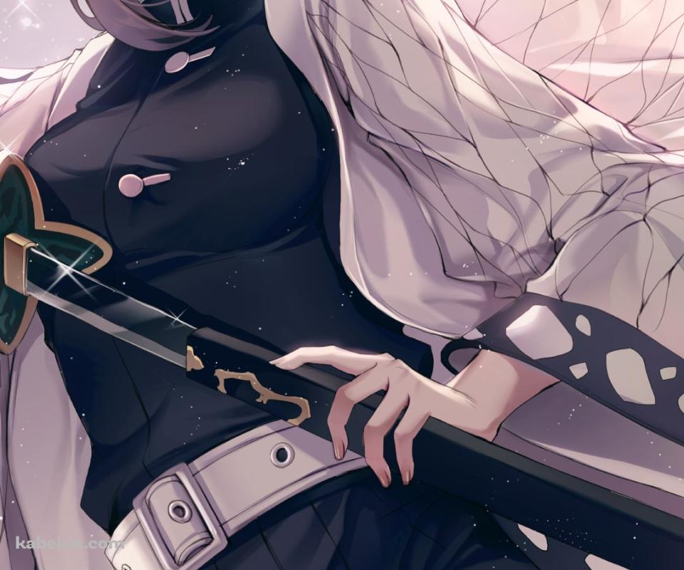日輪刀を抜刀する胡蝶しのぶ / 鬼滅の刃のAndroidの壁紙(960px x 800px) スマホ用