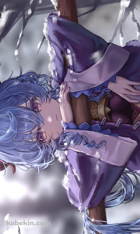 雪がつもった木の柵にもたれる甘雨 / 冬 / 青いロングヘア― / 原神のAndroidの壁紙(480px x 800px) スマホ用