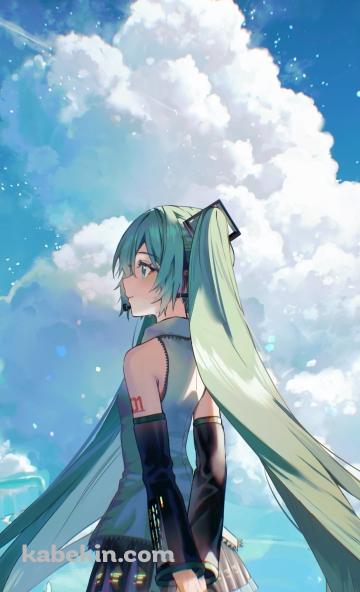 後ろ手を組む初音ミク / 入道雲 / 飛行機雲 / 青空 / ボカロ / ボーカロイドのAndroidの壁紙(360px x 592px) スマホ用