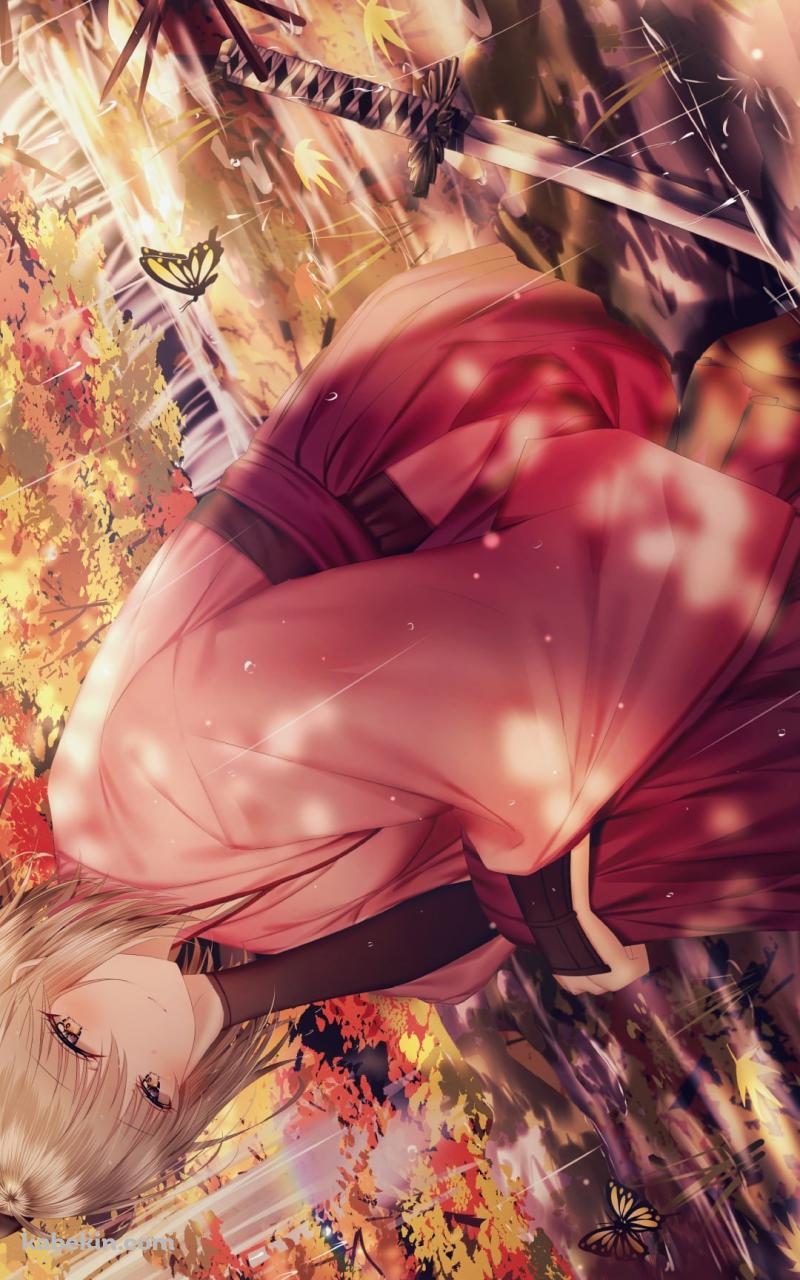 雨が降る秋の森の中、しゃがむ沖田総司 / 紅葉 / Fate/grand orderのAndroidの壁紙(800px x 1280px) スマホ用