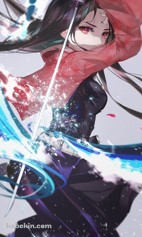 剣を振るうかっこいい竈門禰豆子 / 鬼滅の刃のAndroidの壁紙(480px x 800px) スマホ用
