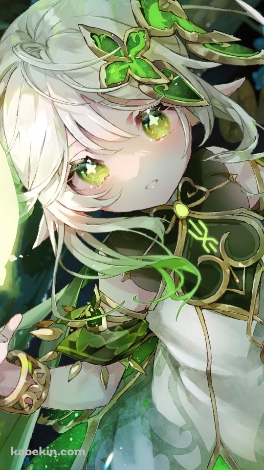 光る蝶と可愛いナヒーダ / キラキラした緑の瞳 / 原神のAndroidの壁紙(540px x 960px) スマホ用