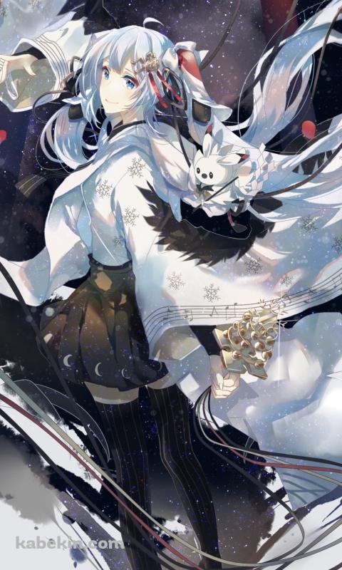 赤い鳥居とこちらを振り返る雪ミクとラビット・ユキネ / 初音ミク / ボカロ / ボーカロイドのAndroidの壁紙(480px x 800px) スマホ用