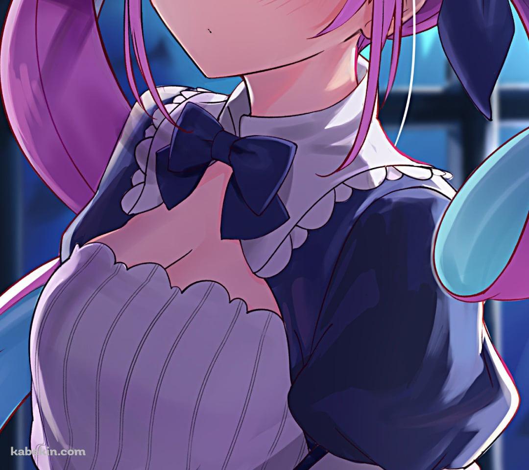 両手を組むメイド姿の可愛い湊あくあ / ホロライブ / バーチャルYouTuber / VtuberのAndroidの壁紙(1080px x 960px) スマホ用