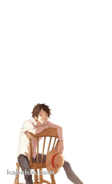 木の椅子に座った笑顔のルフィ / ワンピースのAndroidの壁紙(360px x 592px) スマホ用