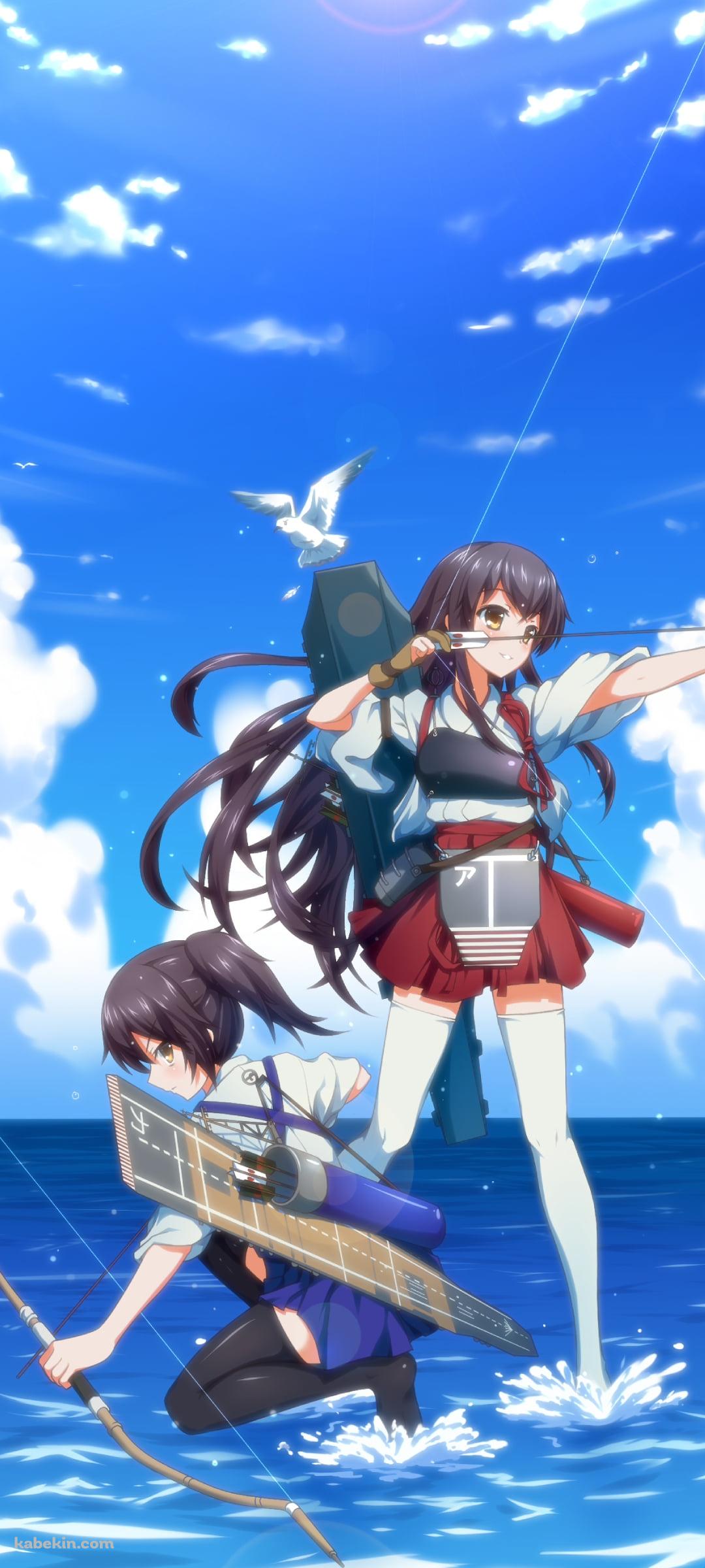 水上で弓をかまえる加賀と赤城 / 海 / カモメ / 艦隊これくしょんのAndroidの壁紙(1080px x 2400px) スマホ用
