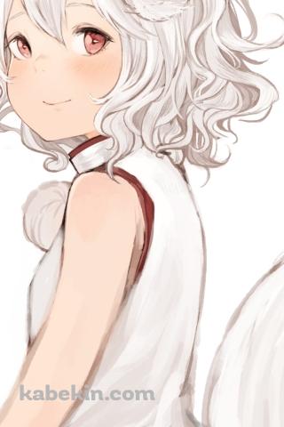 こちらに微笑む犬走椛 (いぬばしりもみじ) / 大きな白い尻尾 / 東方のAndroidの壁紙(320px x 480px) スマホ用