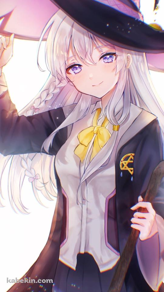 魔女の帽子に手をかけて微笑むイレイナ / 魔女の旅々のAndroidの壁紙(540px x 960px) スマホ用