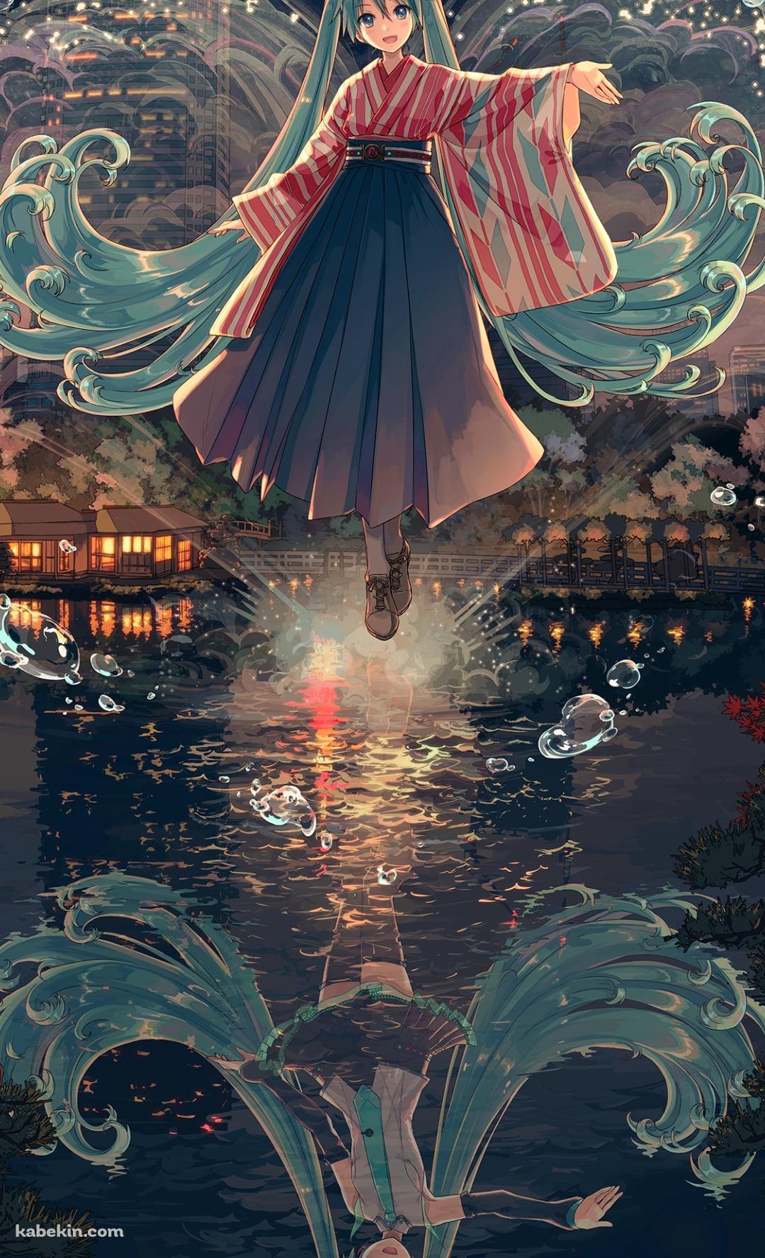 袴を着た宙を浮く初音ミク / 夜のビル群 / ボカロ / ボーカロイドのAndroidの壁紙(1080px x 1776px) スマホ用
