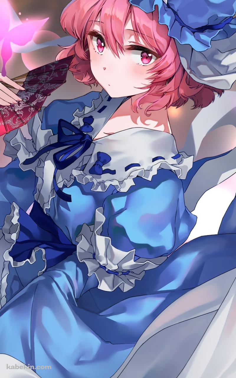 光るピンクの蝶と赤い扇子を持つ西行寺幽々子(さいぎょうじ ゆゆこ) / 東方妖々夢のAndroidの壁紙(800px x 1280px) スマホ用