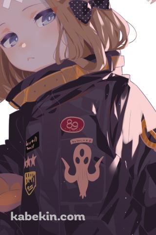 こちらを見下ろすアビゲイル・ウィリアムズ / 白い×の絆創膏 / Fate/grand orderのAndroidの壁紙(320px x 480px) スマホ用