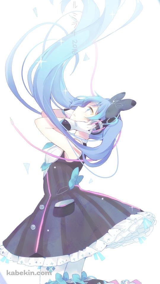 ヘッドフォンを抑えて上を見る初音ミク / ボカロ / ボーカロイドのAndroidの壁紙(540px x 960px) スマホ用