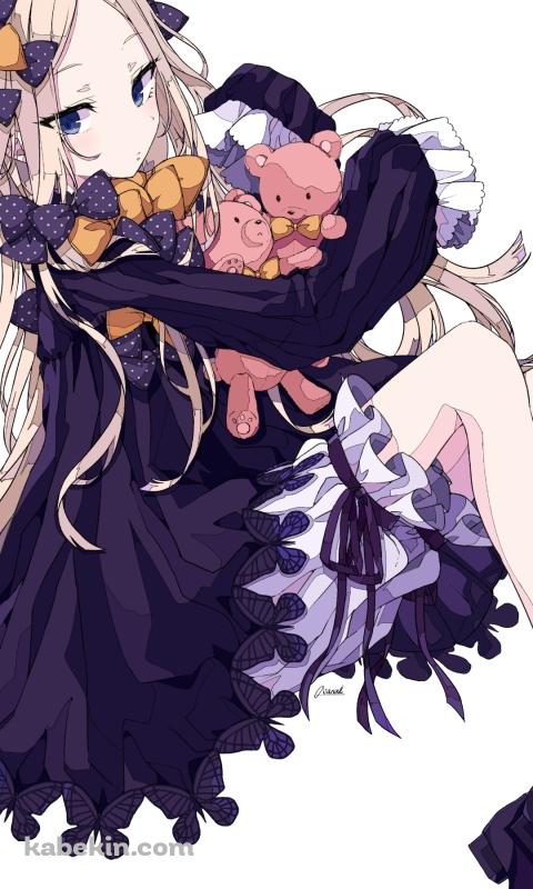 2体のピンクの熊のぬいぐるみを抱えるアビゲイル・ウィリアムズ / FateのAndroidの壁紙(480px x 800px) スマホ用