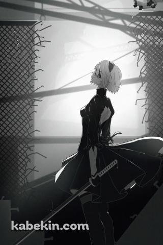 剣を持ち上を見上げる2B / ニーアオートマタ / モノクロのAndroidの壁紙(320px x 480px) スマホ用