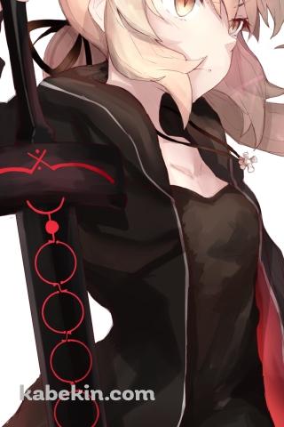 黒い大剣を持ち遠くを見つめるセイバー / セイバーオルタ / アルトリア・ペンドラゴン / フェイト/ステイナイトのAndroidの壁紙(320px x 480px) スマホ用