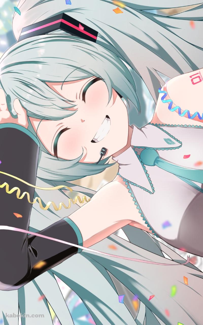 ヘッドセットをつけた笑顔の初音ミク / 紙ふぶき / ボカロ / ボーカロイドのAndroidの壁紙(800px x 1280px) スマホ用