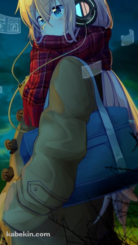 赤いチェックのマフラーを巻いてヘッドフォンを付けた巡音ルカ / ボカロ / ボーカロイドのAndroidの壁紙(480px x 854px) スマホ用
