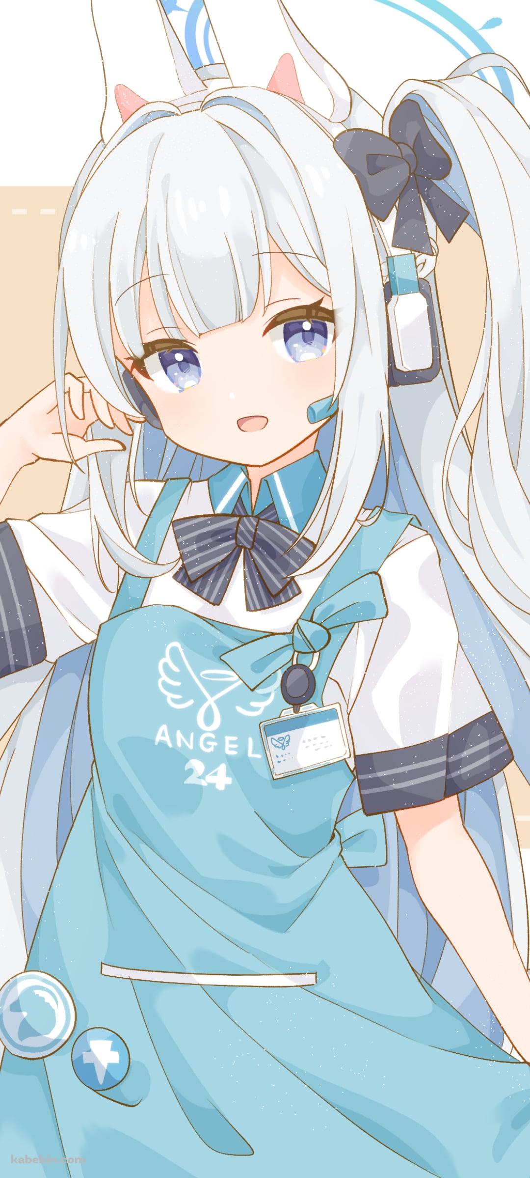 水色のエプロンをつけた可愛い月雪ミヤコ / ブルアカ / ブルーアーカイブのAndroidの壁紙(1080px x 2400px) スマホ用