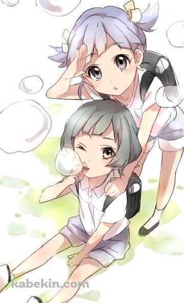 黒のランドセルを背負ってシャボン玉を作る大潮と霰 / 艦隊これくしょんのAndroidの壁紙(360px x 592px) スマホ用