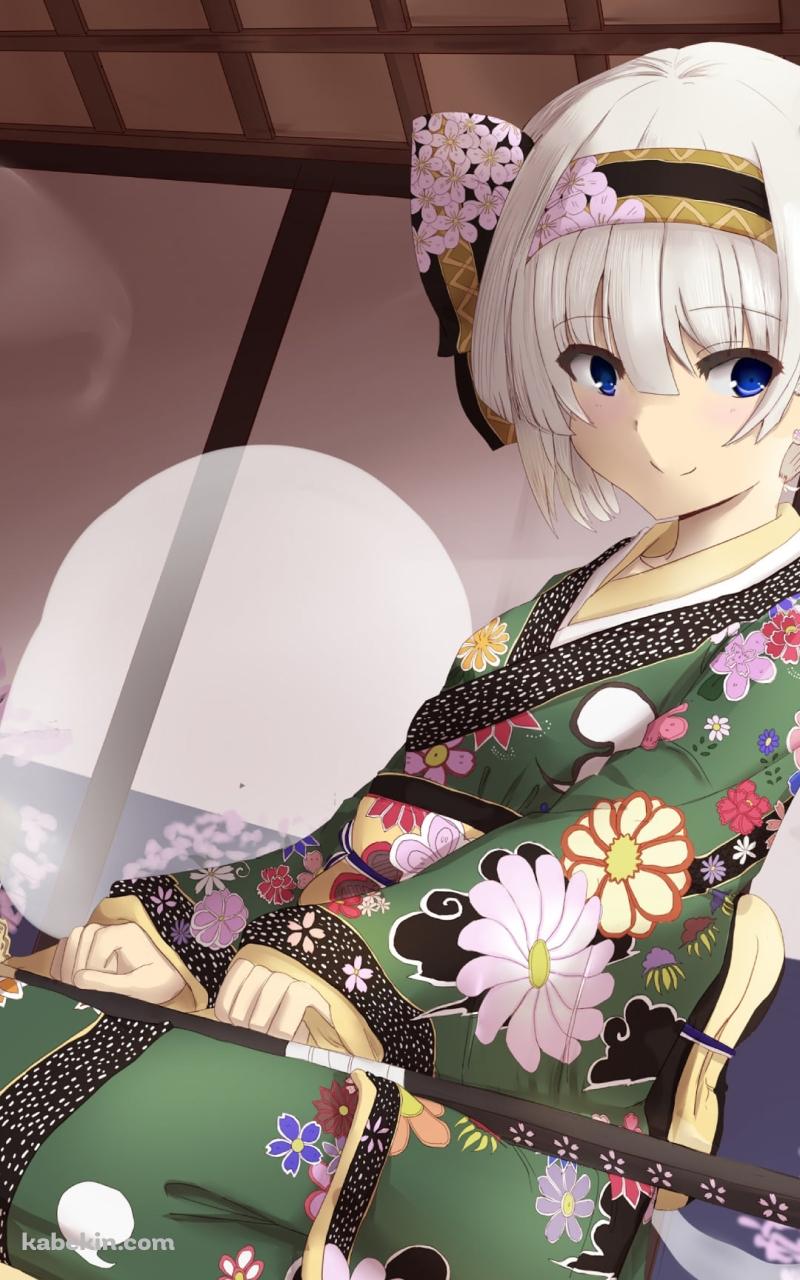 膝に剣を置く花柄模様の緑の着物を着た魂魄妖夢 / 半霊 / 東方のAndroidの壁紙(800px x 1280px) スマホ用
