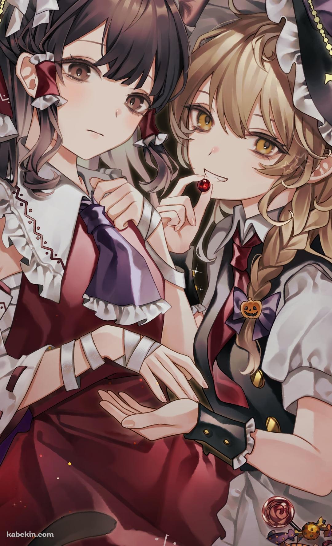 寄り添う博麗霊夢と霧雨魔理沙 / ハロウィン / カボチャ / 薔薇 / 東方のAndroidの壁紙(1080px x 1776px) スマホ用