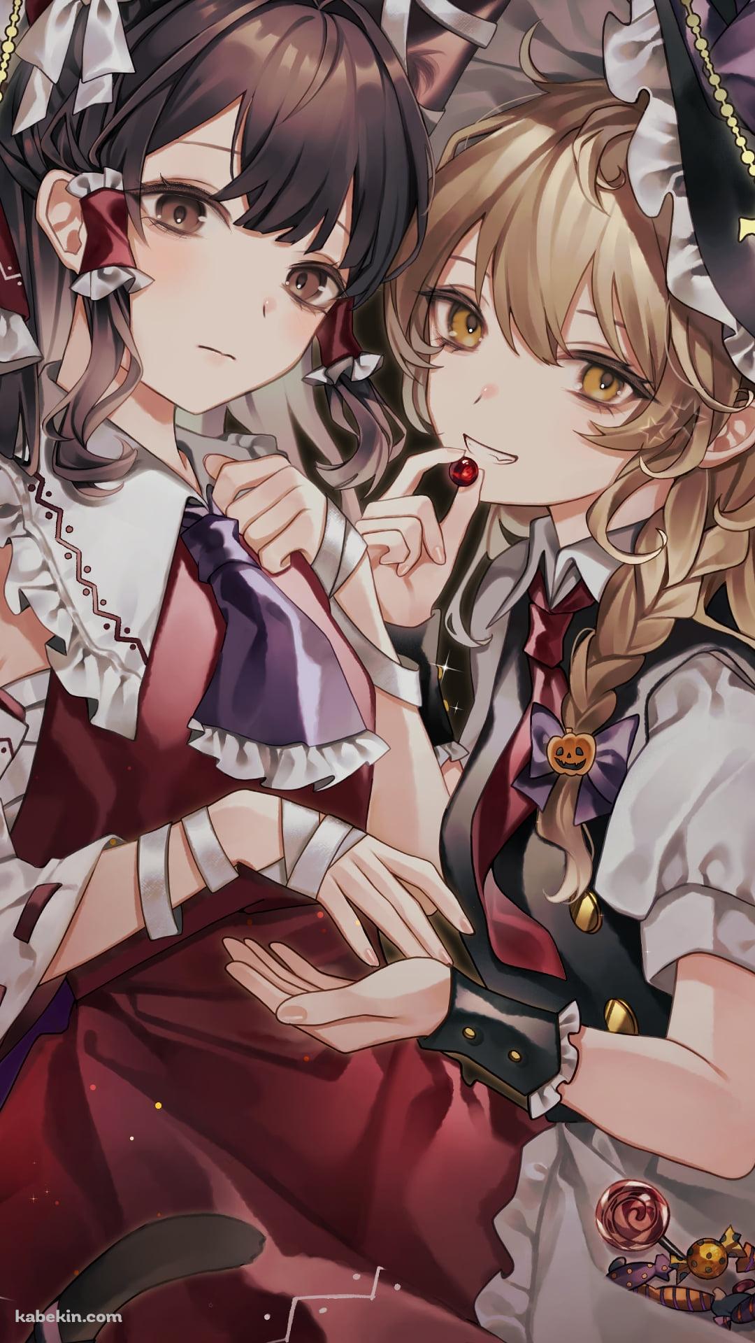 寄り添う博麗霊夢と霧雨魔理沙 / ハロウィン / カボチャ / 薔薇 / 東方のAndroidの壁紙(1080px x 1920px) スマホ用