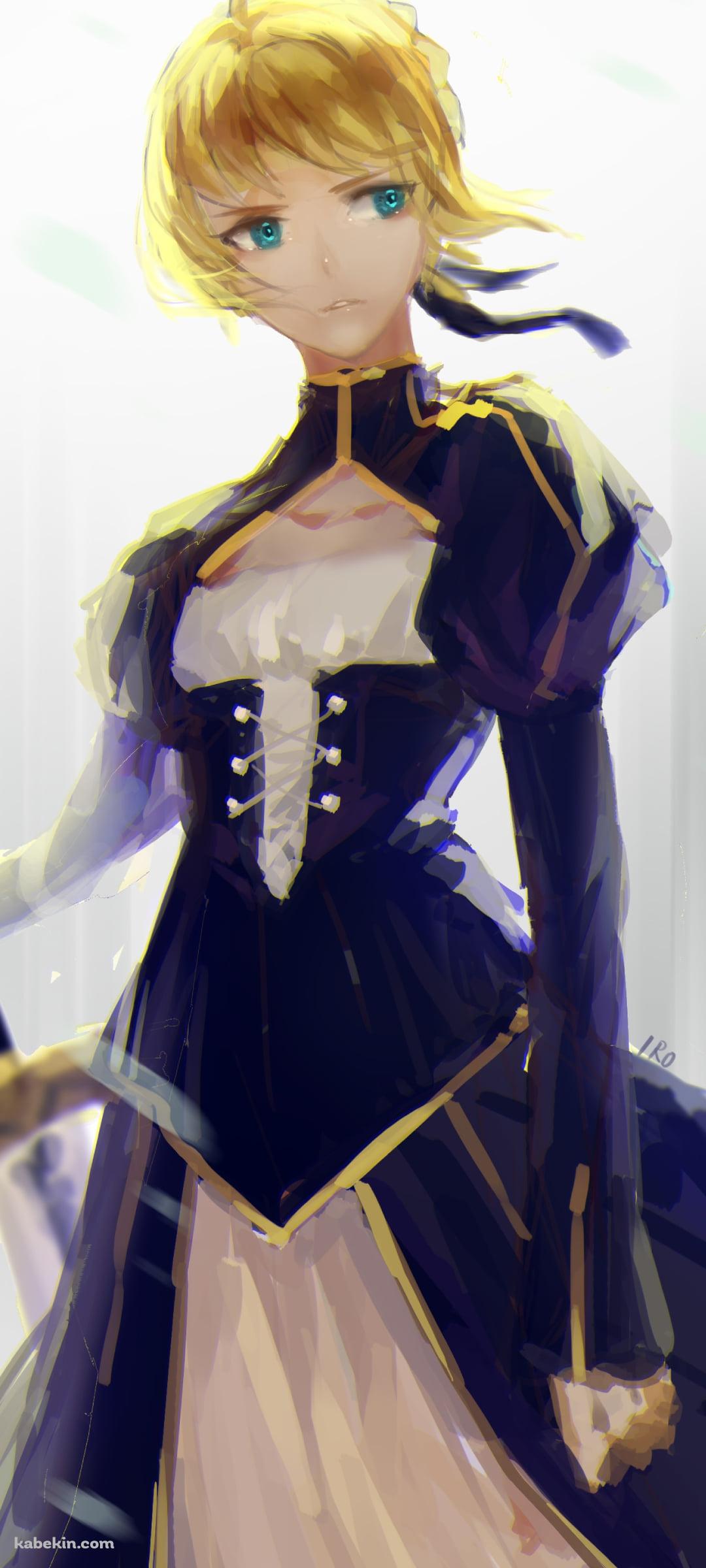 遠くを見つめる緑の瞳のセイバー / アルトリア・ペンドラゴン / ブロンド / FateのAndroidの壁紙(1080px x 2400px) スマホ用