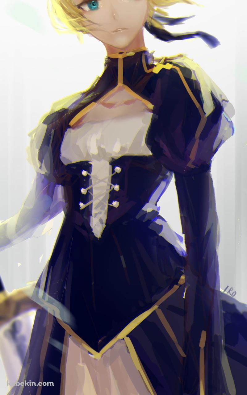 遠くを見つめる緑の瞳のセイバー / アルトリア・ペンドラゴン / ブロンド / FateのAndroidの壁紙(800px x 1280px) スマホ用