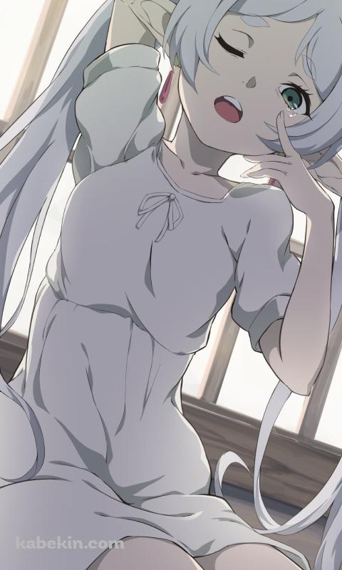 寝起きの可愛いフリーレン / 葬送のフリーレンのAndroidの壁紙(480px x 800px) スマホ用