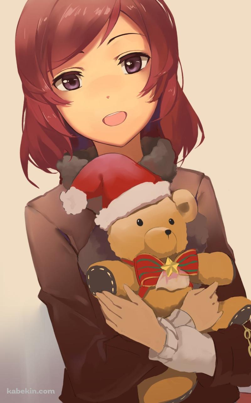 サンタクロースの帽子をかぶった熊のぬいぐるみを抱いた西木野真姫 / ラブライブ!のAndroidの壁紙(800px x 1280px) スマホ用