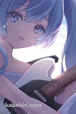 外で白いギターを弾く初音ミク / ツインテール / ボカロのAndroidの壁紙(320px x 480px) スマホ用