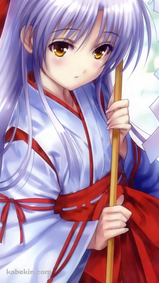 巫女姿の立華奏 (たちばなかなで) / エンジェル ビーツ!のAndroidの壁紙(540px x 960px) スマホ用