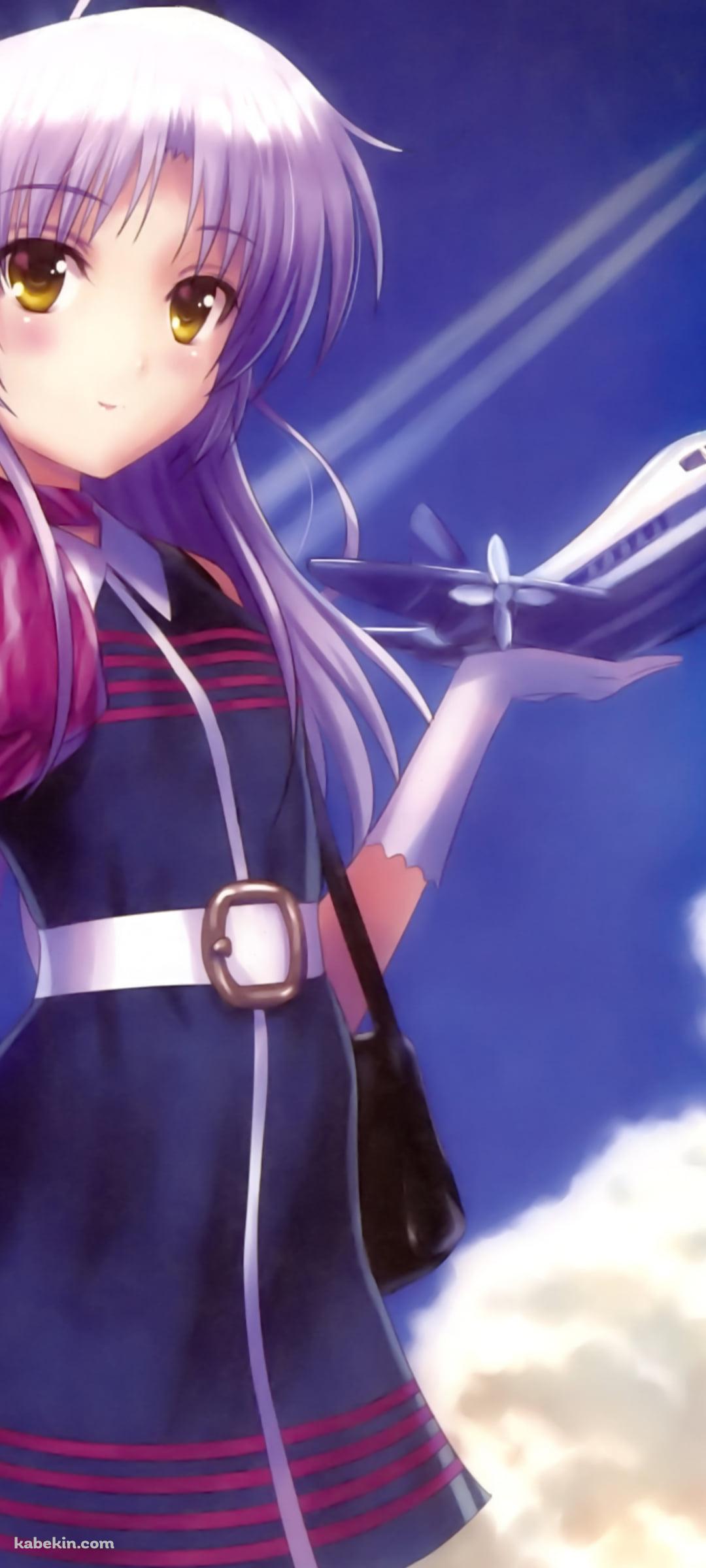 飛行機を手に乗せる立華奏 (たちばなかなで) / エンジェル ビーツ!のAndroidの壁紙(1080px x 2400px) スマホ用