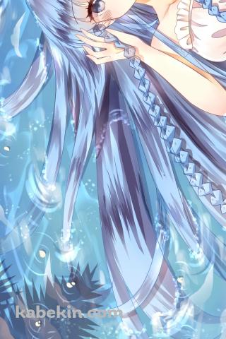 水に浸かる青い髪の少女のAndroidの壁紙(320px x 480px) スマホ用