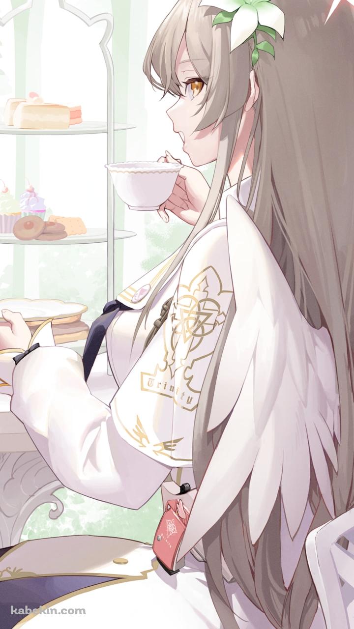 椅子に腰かけ紅茶を飲む桐藤ナギサ / ブルーアーカイブのAndroidの壁紙(720px x 1280px) スマホ用
