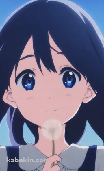 タンポポの綿毛を持つ可愛い北白川たまこ / たまこまーけっとのAndroidの壁紙(360px x 592px) スマホ用
