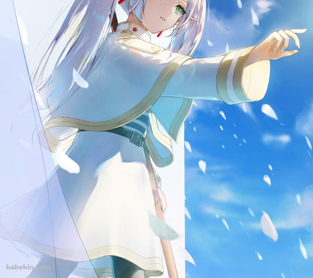 舞い上がる蒼月草の花びらに手をかざすフリーレン / 葬送のフリーレンのAndroidの壁紙(1080px x 960px) スマホ用
