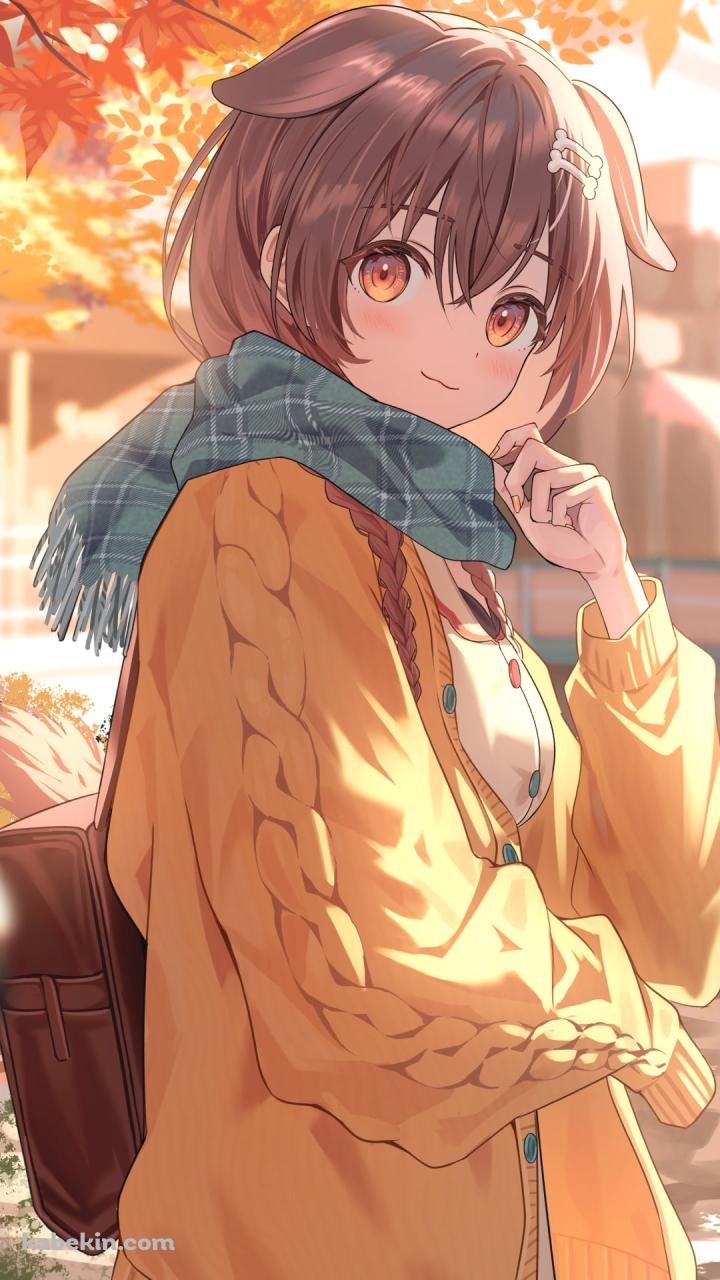 紅葉とマフラーを巻いた戌神ころね / ホロライブ / バーチャルYouTuber / VtuberのAndroidの壁紙(720px x 1280px) スマホ用