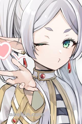 ウィンクしながら投げキッスをするフリーレン / 葬送のフリーレンのAndroidの壁紙(320px x 480px) スマホ用