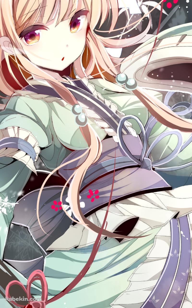 薄い緑の着物を着た西行寺幽々子 / 東方のAndroidの壁紙(800px x 1280px) スマホ用