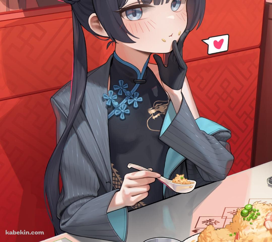 炒飯を食べる竜華キサキ / ブルアカのAndroidの壁紙(1080px x 960px) スマホ用