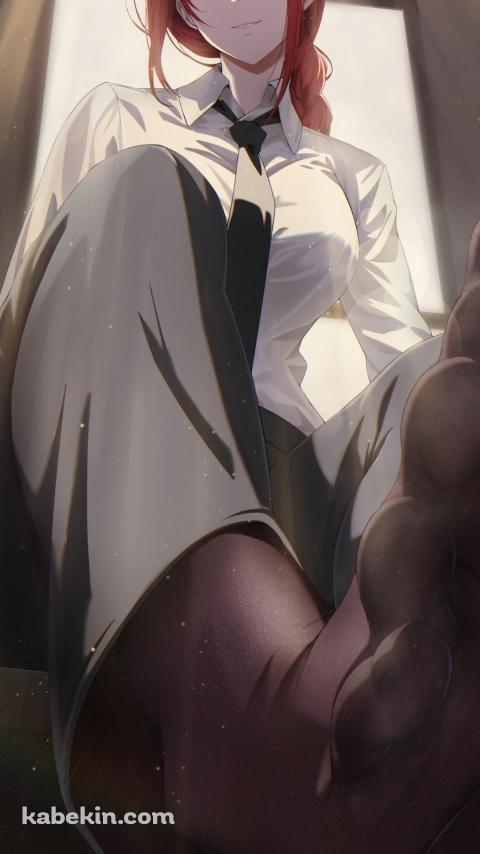 斜め下から見上げたスーツ姿のマキマ / チェンソーマンのAndroidの壁紙(480px x 854px) スマホ用