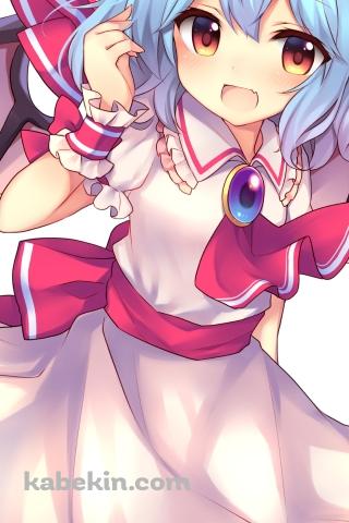 右手で髪を触るプニプニのレミリア・スカーレット / 東方のAndroidの壁紙(320px x 480px) スマホ用