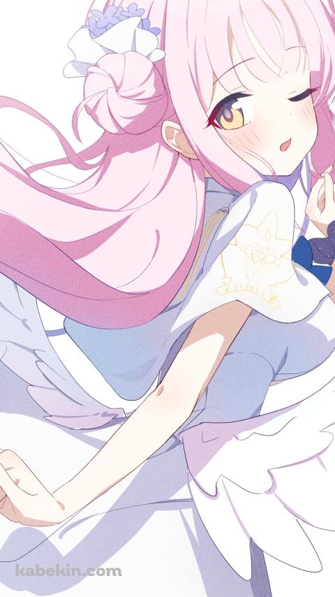 振り向きざまにウィンクする聖園ミカ / ブルーアーカイブのAndroidの壁紙(480px x 854px) スマホ用