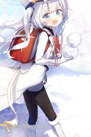 雪だるまを持つ連河チェリノ / ブルーアーカイブのAndroidの壁紙(320px x 480px) スマホ用