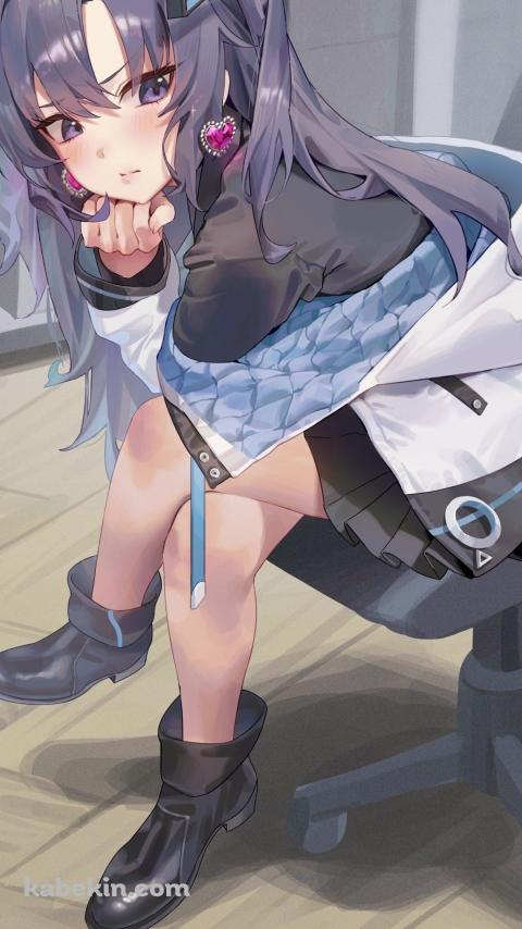 椅子に座る可愛い早瀬ユウカ / ブルーアーカイブのAndroidの壁紙(480px x 854px) スマホ用